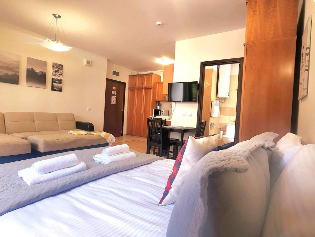 Arboro Flora Residence Studio Borowec Zewnętrze zdjęcie